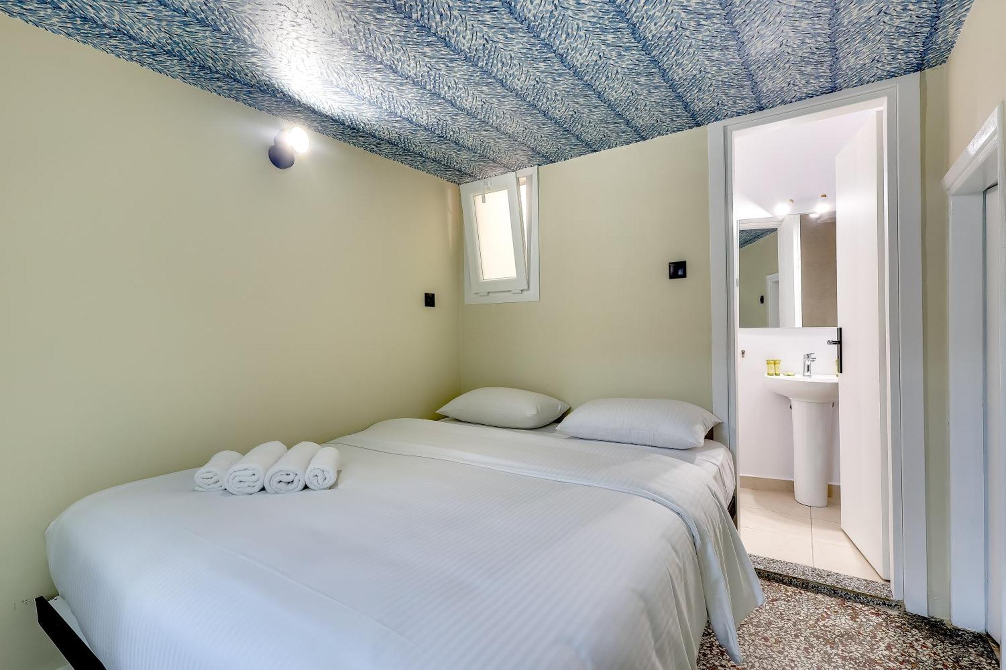 7Athens Aparthotel Exterior photo