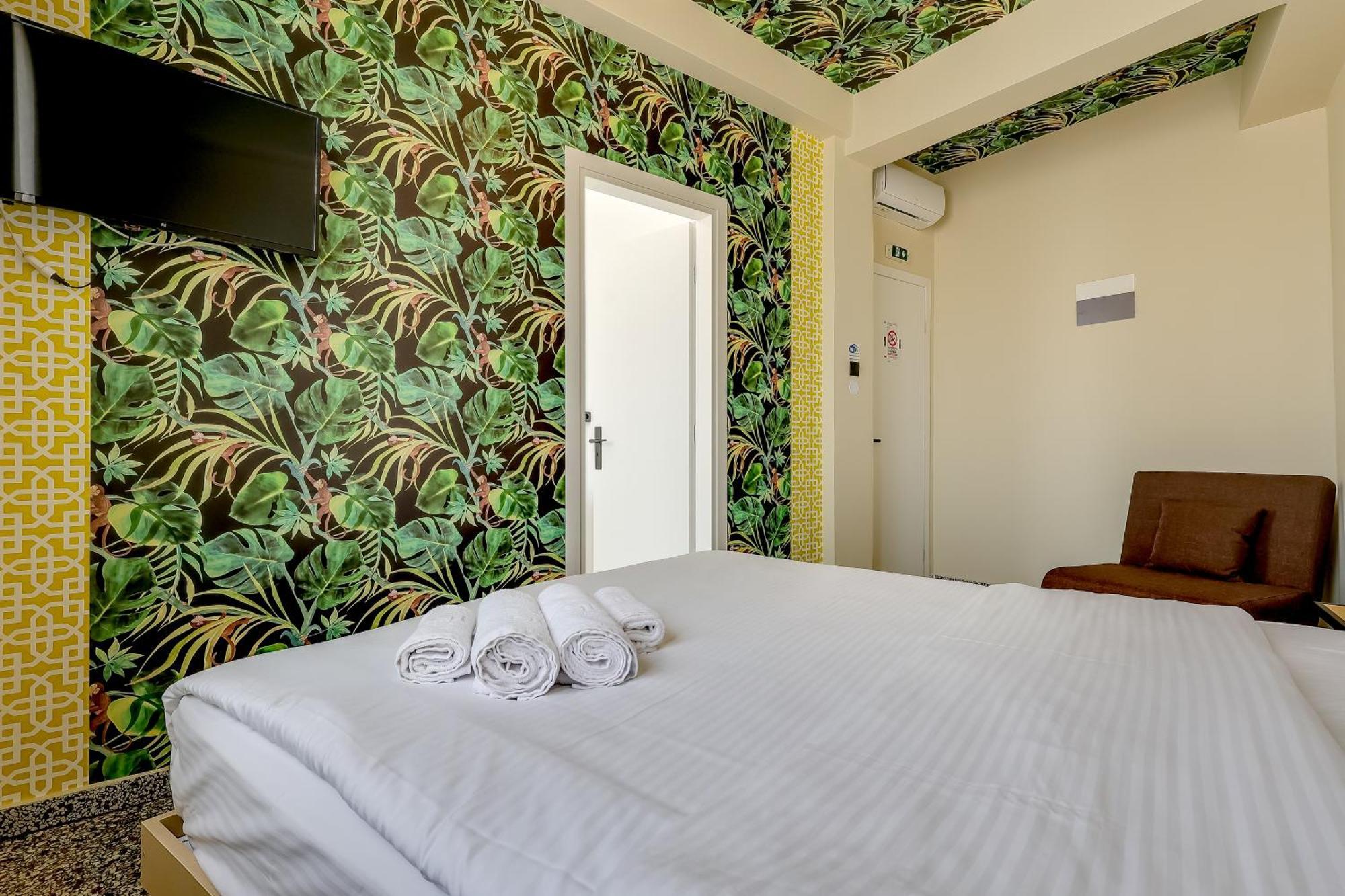7Athens Aparthotel Exterior photo